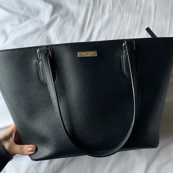 kate spade Handbags - Kate Spade Laurel Way Medium Dally Tote